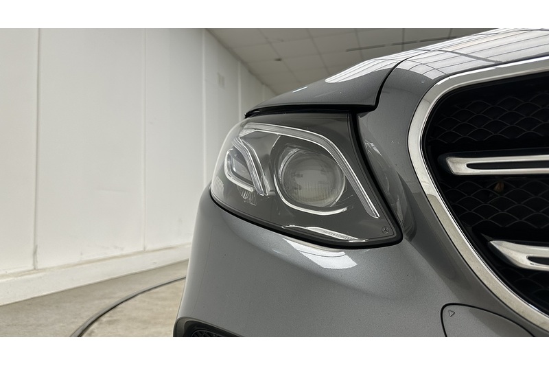 Mercedes-Benz E Class E220d AMG Line Night Edition - U3602