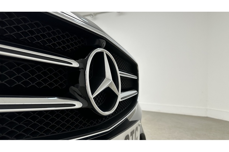 Mercedes-Benz E Class E220d AMG Line Night Edition - U3602