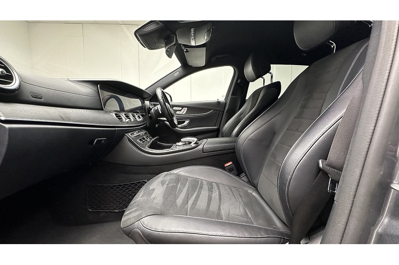 Mercedes-Benz E Class E220d AMG Line Night Edition - U3602