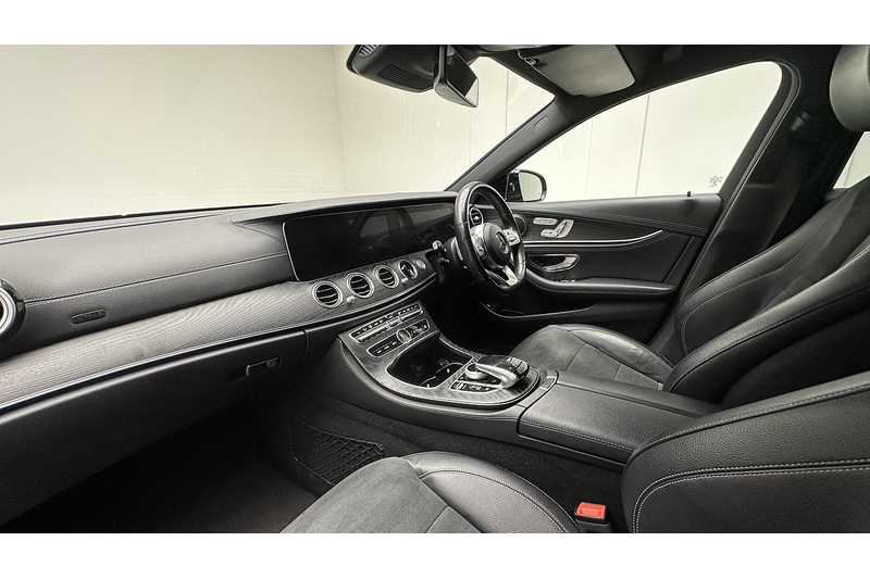 Mercedes-Benz E Class E220d AMG Line Night Edition - U3602