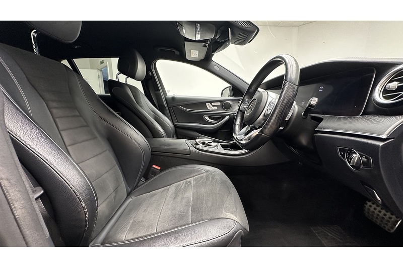 Mercedes-Benz E Class E220d AMG Line Night Edition - U3602