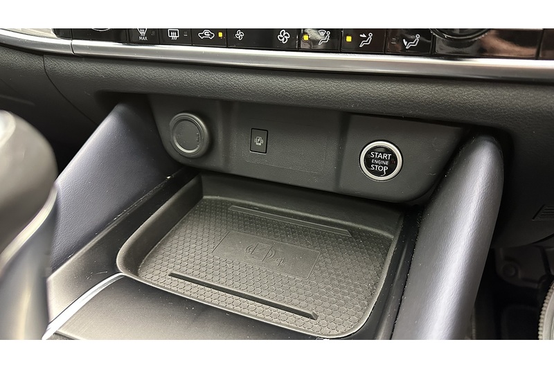 Nissan Qashqai DIG-T MHEV Tekna - U3603
