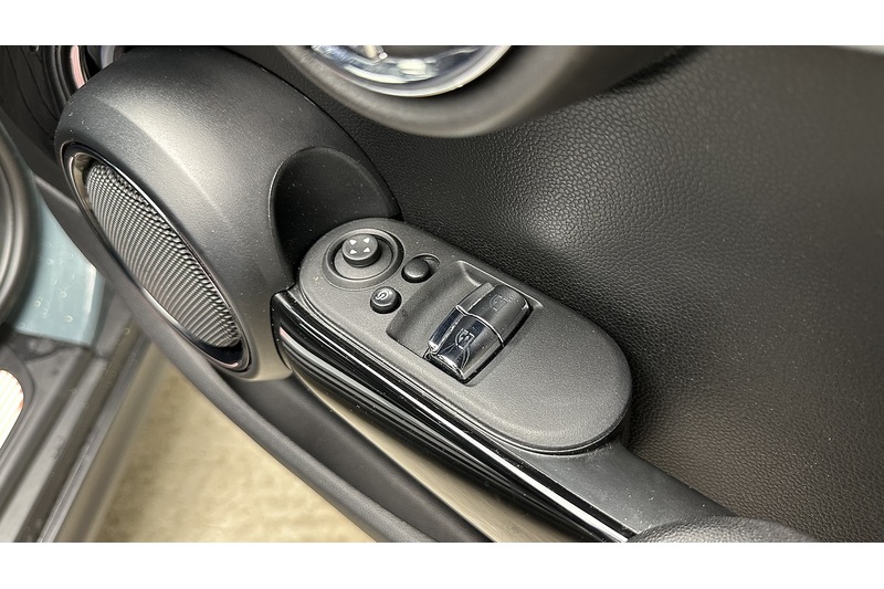 MINI Electric Hatch Cooper SE Multitone Edition - U3609