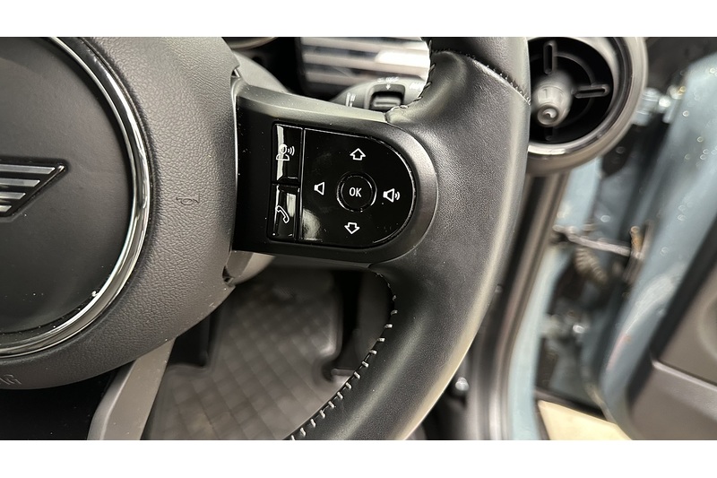 MINI Electric Hatch Cooper SE Multitone Edition - U3609