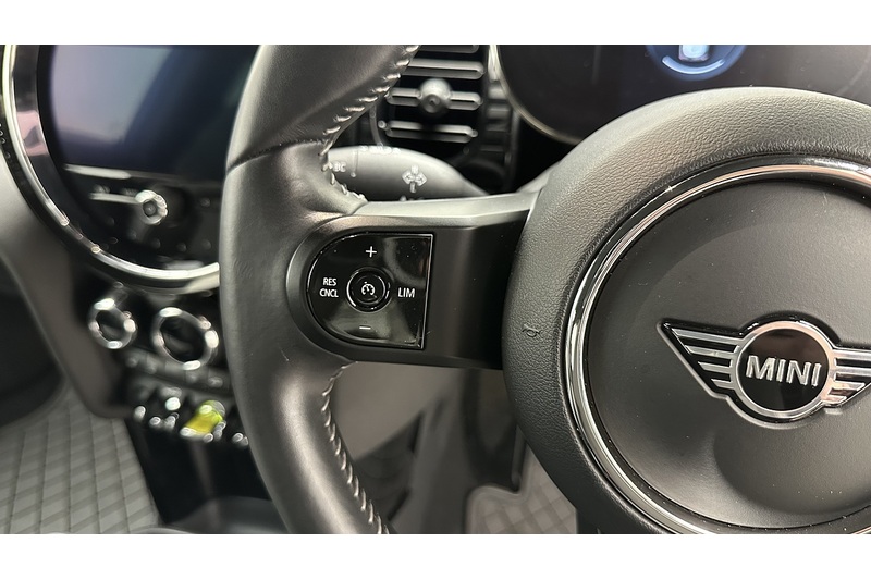 MINI Electric Hatch Cooper SE Multitone Edition - U3609