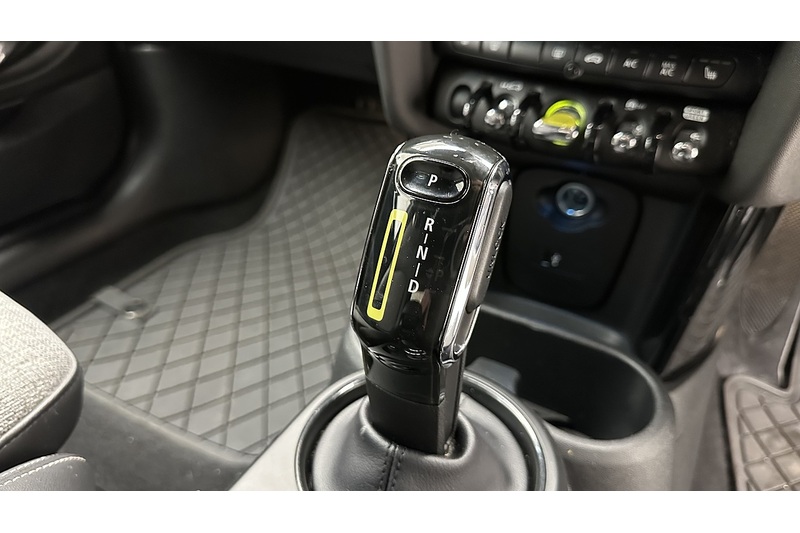 MINI Electric Hatch Cooper SE Multitone Edition - U3609