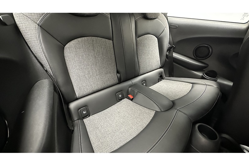 MINI Electric Hatch Cooper SE Multitone Edition - U3609