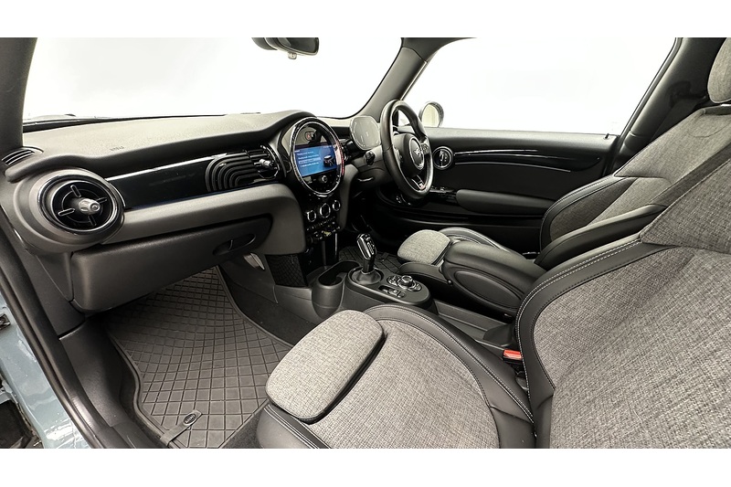 MINI Electric Hatch Cooper SE Multitone Edition - U3609