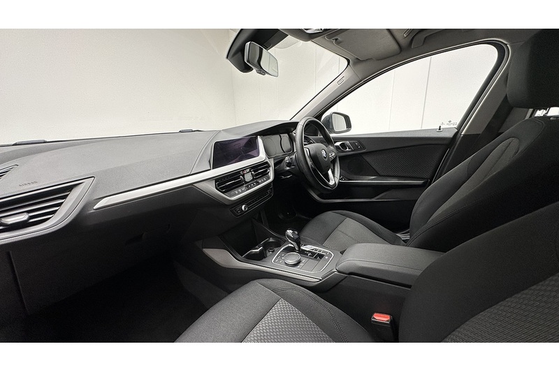 BMW 1 Series 118i SE - U3610