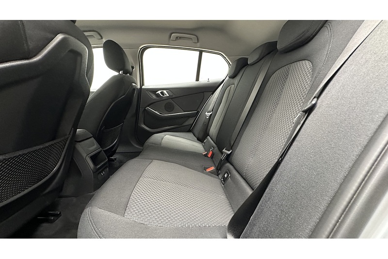 BMW 1 Series 118i SE - U3610