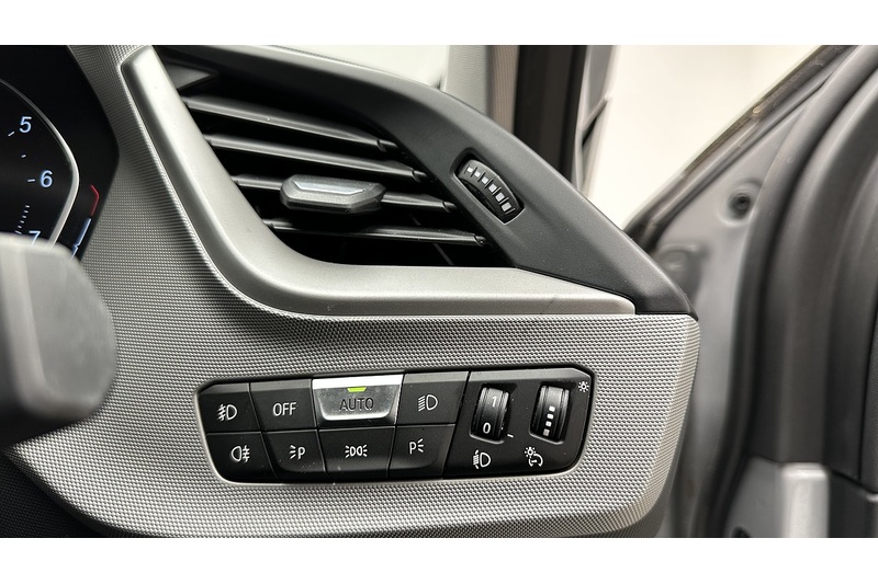 BMW 1 Series 118i SE - U3610