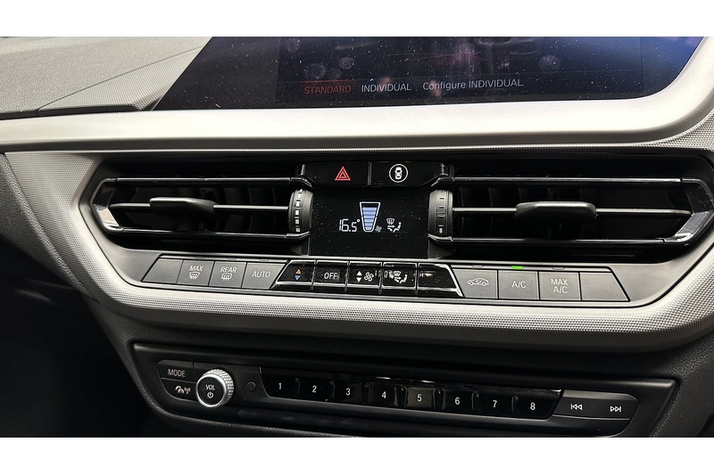 BMW 1 Series 118i SE - U3610