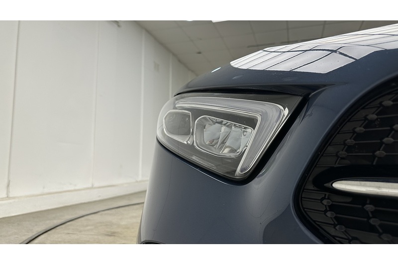 Mercedes-Benz A Class A180 AMG Line Edition - U3617