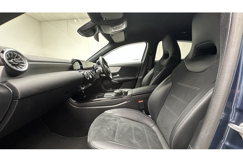 Mercedes-Benz A Class A180 AMG Line Edition - U3617