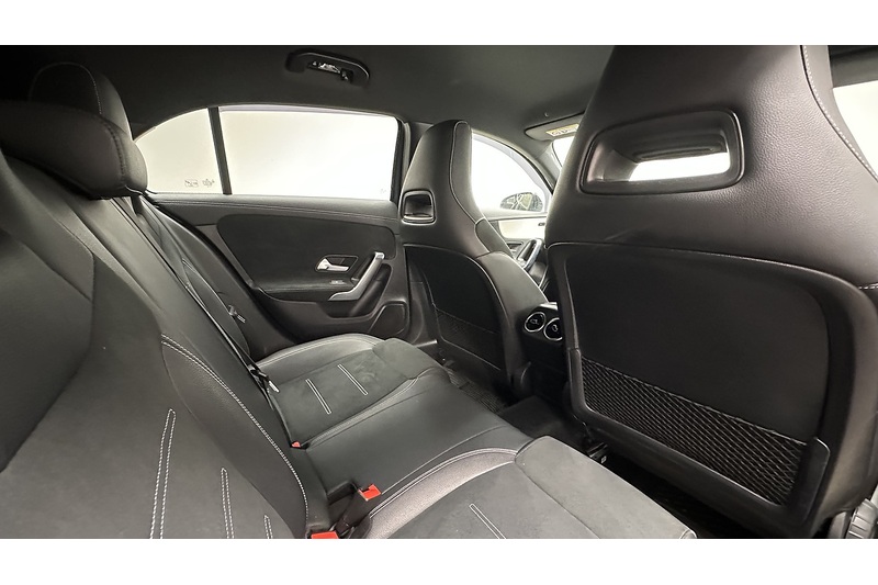 Mercedes-Benz A Class A180 AMG Line Edition - U3617