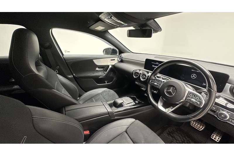 Mercedes-Benz A Class A180 AMG Line Edition - U3617