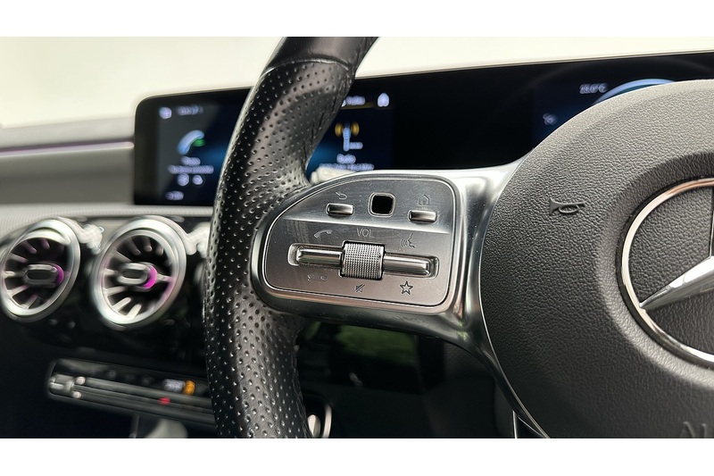 Mercedes-Benz A Class A180 AMG Line Edition - U3617