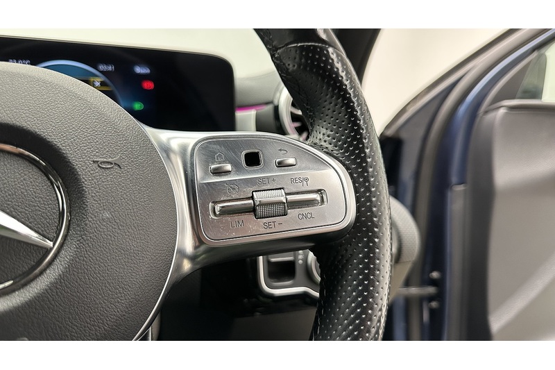 Mercedes-Benz A Class A180 AMG Line Edition - U3617