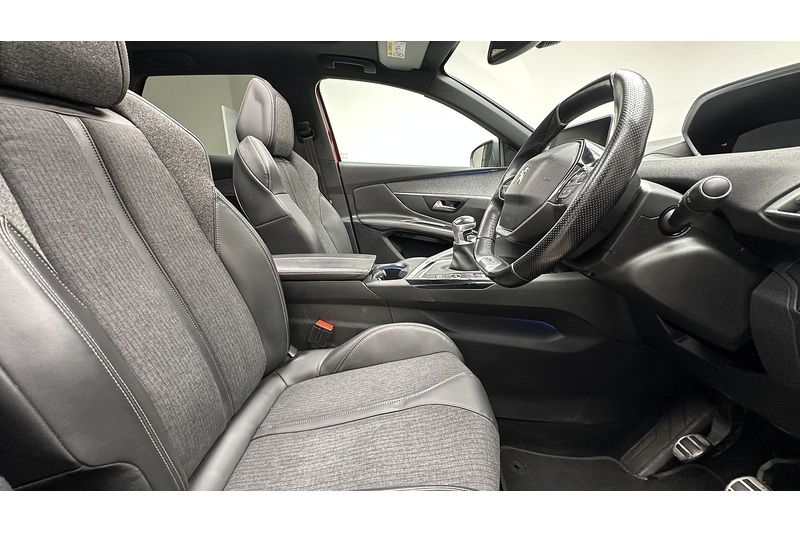 Peugeot 3008 PureTech GT Line Premium - U3620