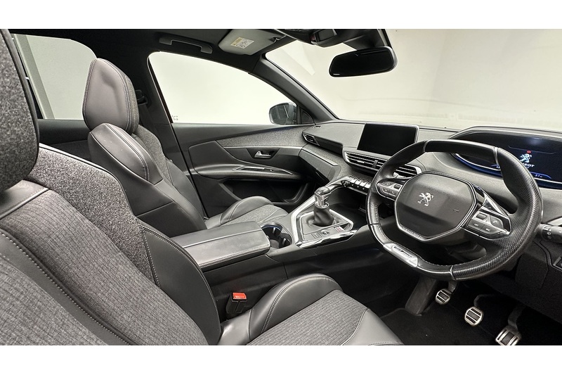 Peugeot 3008 PureTech GT Line Premium - U3620