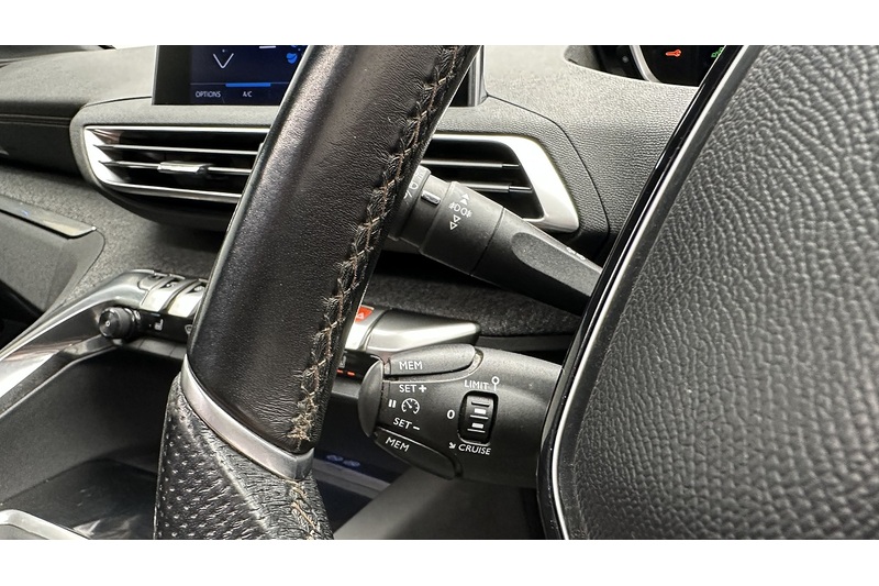 Peugeot 3008 PureTech GT Line Premium - U3620