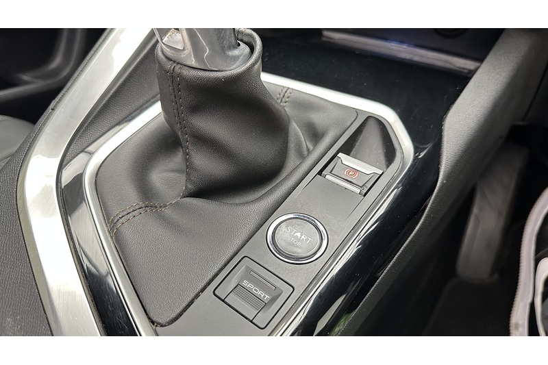 Peugeot 3008 PureTech GT Line Premium - U3620