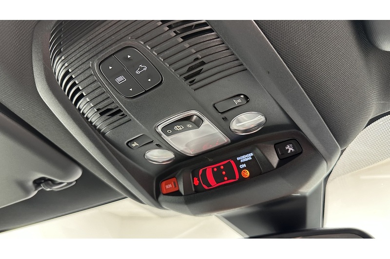 Peugeot 3008 PureTech GT Line Premium - U3620