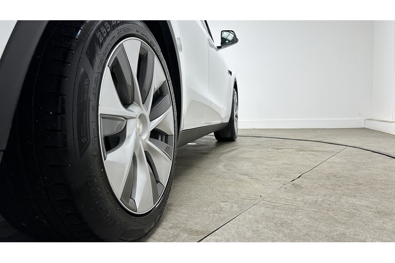 Tesla Model Y  - U3625