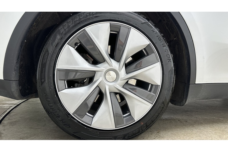 Tesla Model Y  - U3625