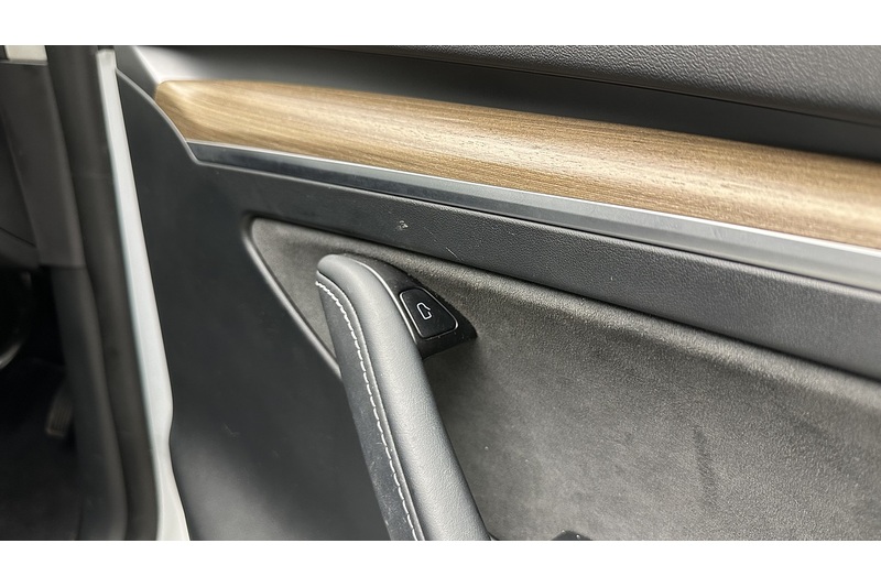 Tesla Model Y  - U3625