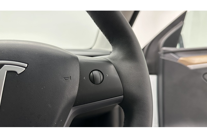 Tesla Model Y  - U3625
