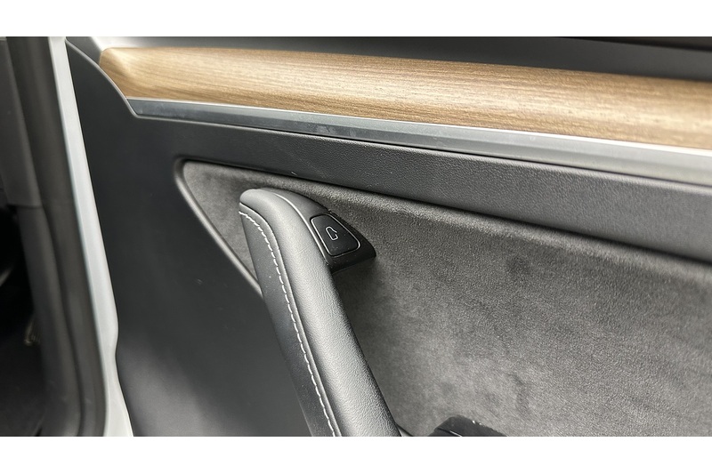 Tesla Model Y  - U3627