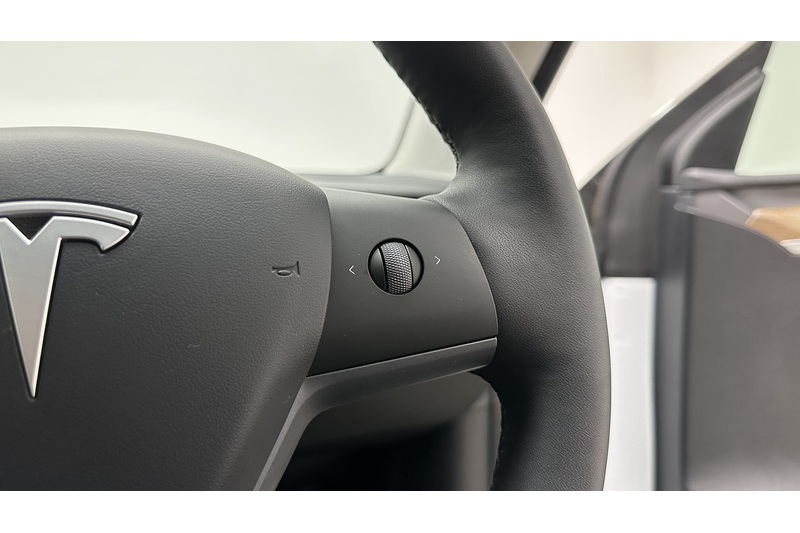 Tesla Model Y  - U3627