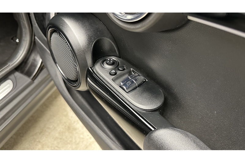 MINI Electric Hatch Cooper SE Level 2 - U3629