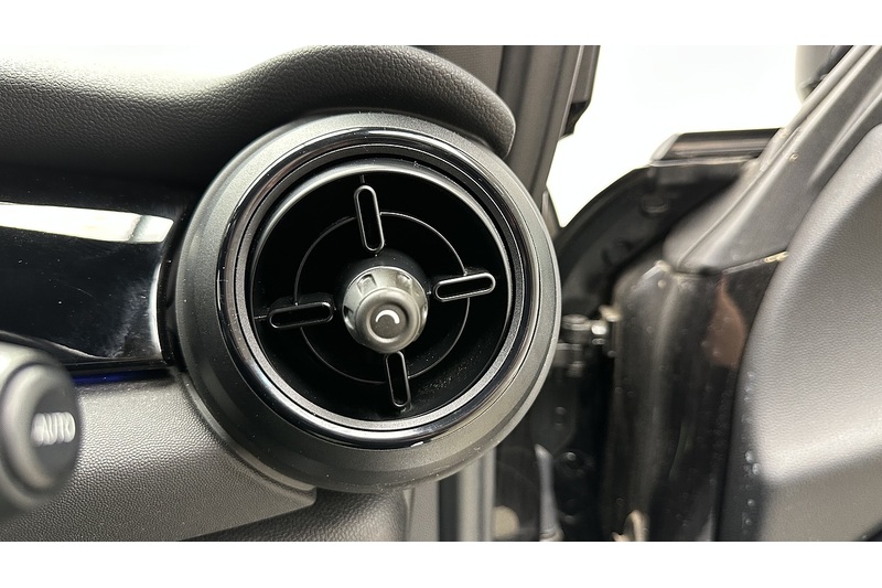 MINI Electric Hatch Cooper SE Level 2 - U3629