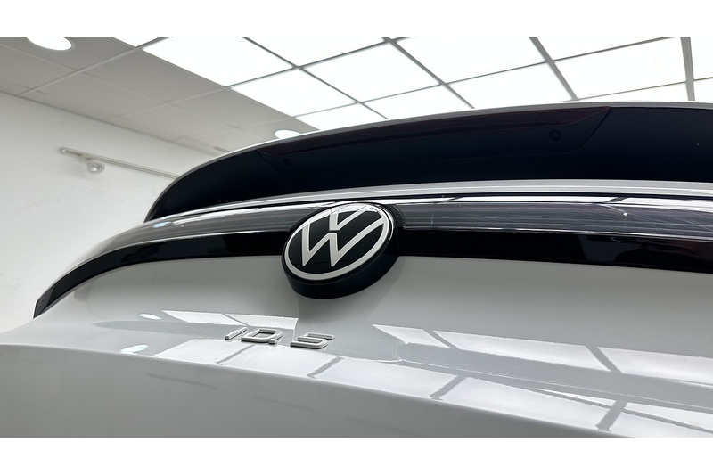 Volkswagen ID.5 Pro Performance Style - U3632
