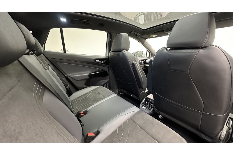 Volkswagen ID.5 Pro Performance Style - U3632