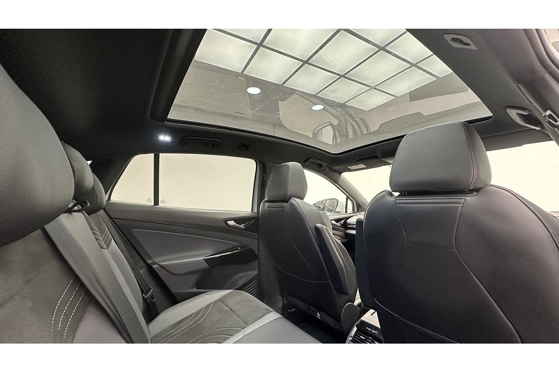 Volkswagen ID.5 Pro Performance Style - U3632