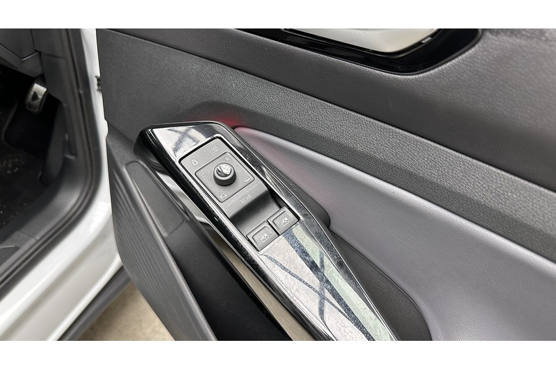 Volkswagen ID.5 Pro Performance Style - U3632