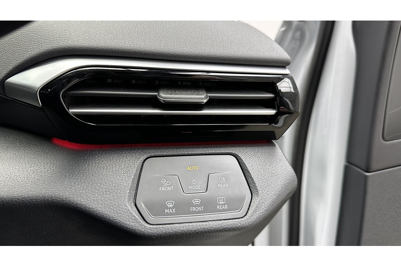 Volkswagen ID.5 Pro Performance Style - U3632