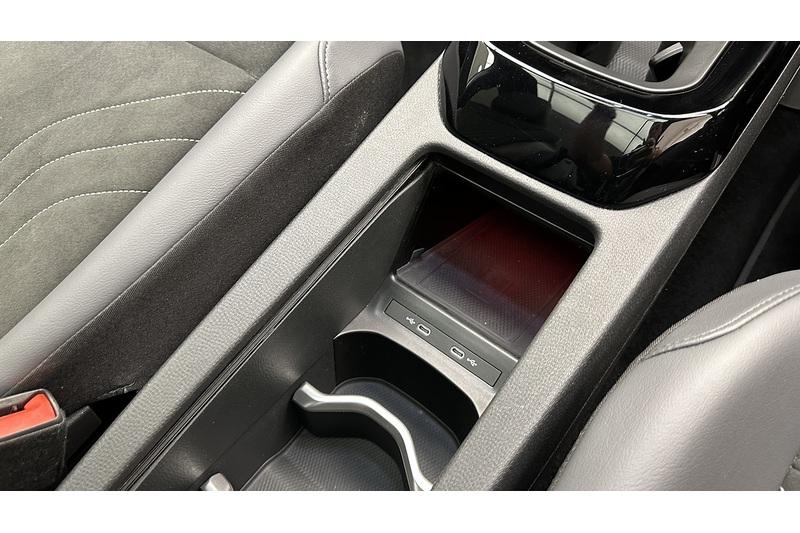 Volkswagen ID.5 Pro Performance Style - U3632