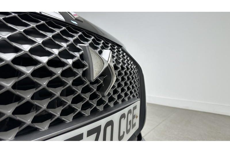 DS AUTOMOBILES DS 3 CROSSBACK E-TENSE Performance Line - U3636