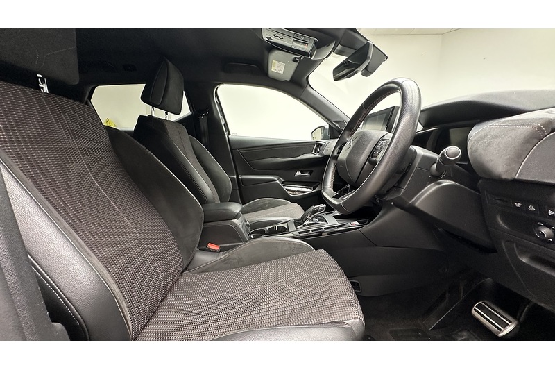 DS AUTOMOBILES DS 3 CROSSBACK E-TENSE Performance Line - U3636