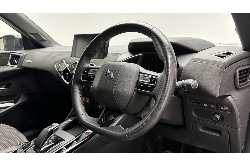 DS AUTOMOBILES DS 3 CROSSBACK E-TENSE Performance Line - U3636