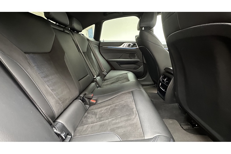 BMW i4 40 M Sport - U3655