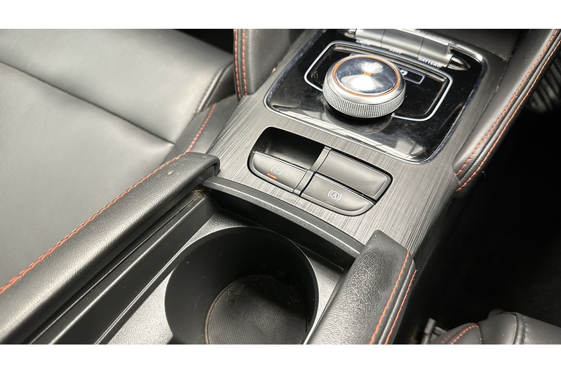 MG MG ZS Trophy - U3657