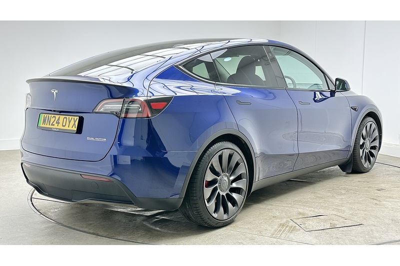 Tesla Model Y Performance - U3661