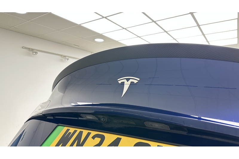 Tesla Model Y Performance - U3661