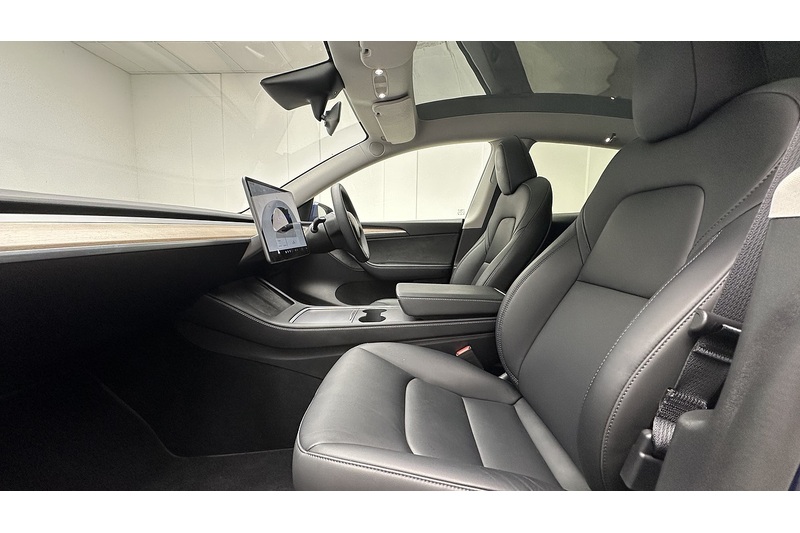 Tesla Model Y Performance - U3661