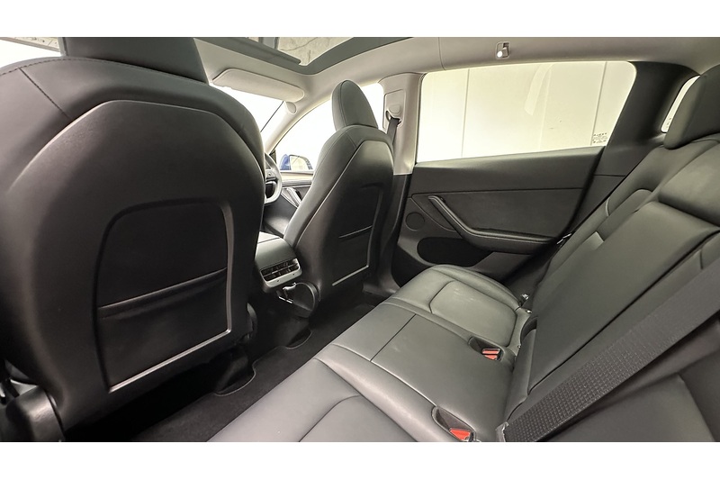 Tesla Model Y Performance - U3661